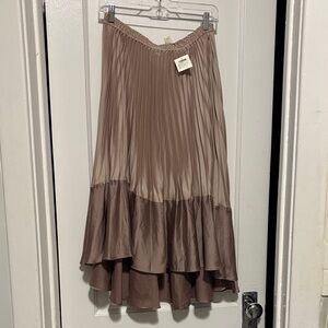 Club Monaco High-Low Pleated Skirt in Taupe